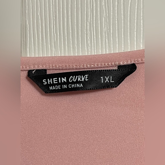 Shein Curve Women’s Long-Sleeves Plain Bow Light Pink Tee Size 1X - Picture 6 of 9